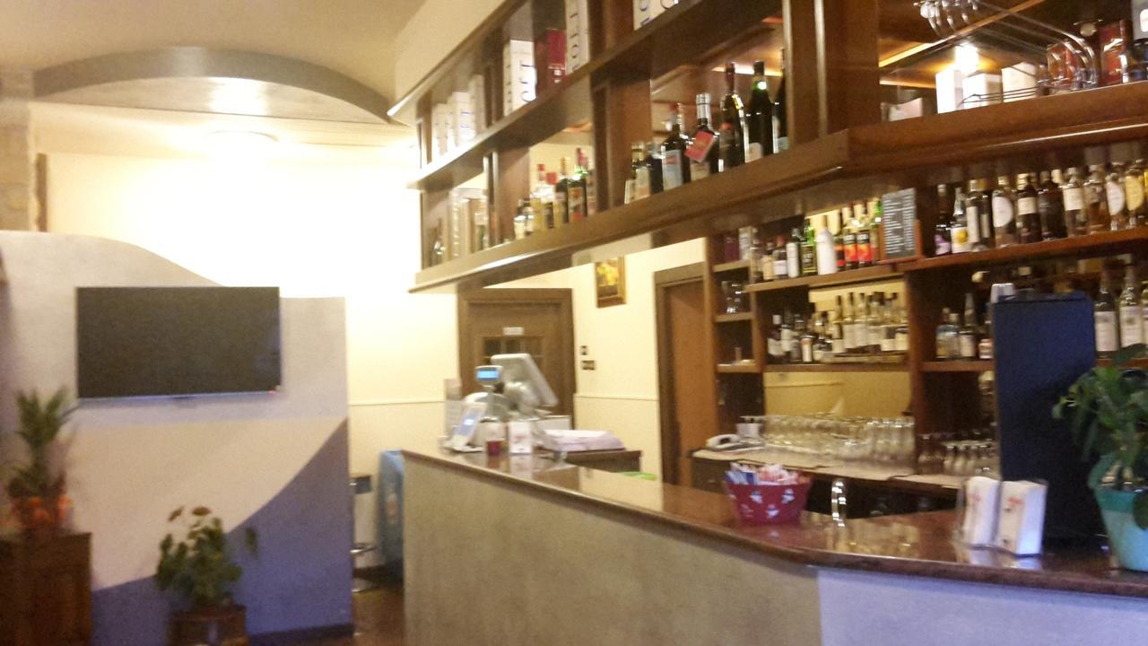 Hotel Iscla Edolo Eksteriør billede
